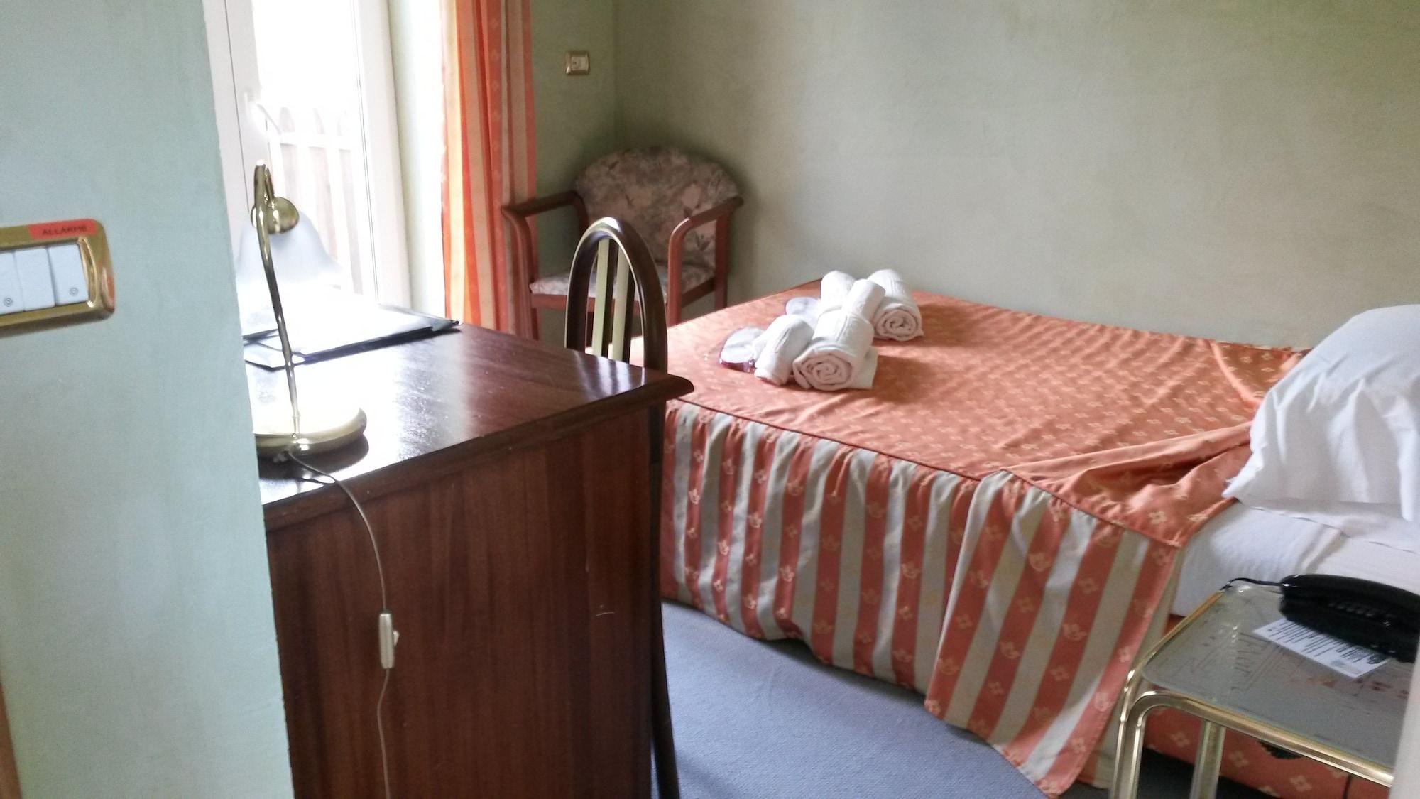Hotel Villa Delle Ortensie Sant'Omobono Imagna Extérieur photo