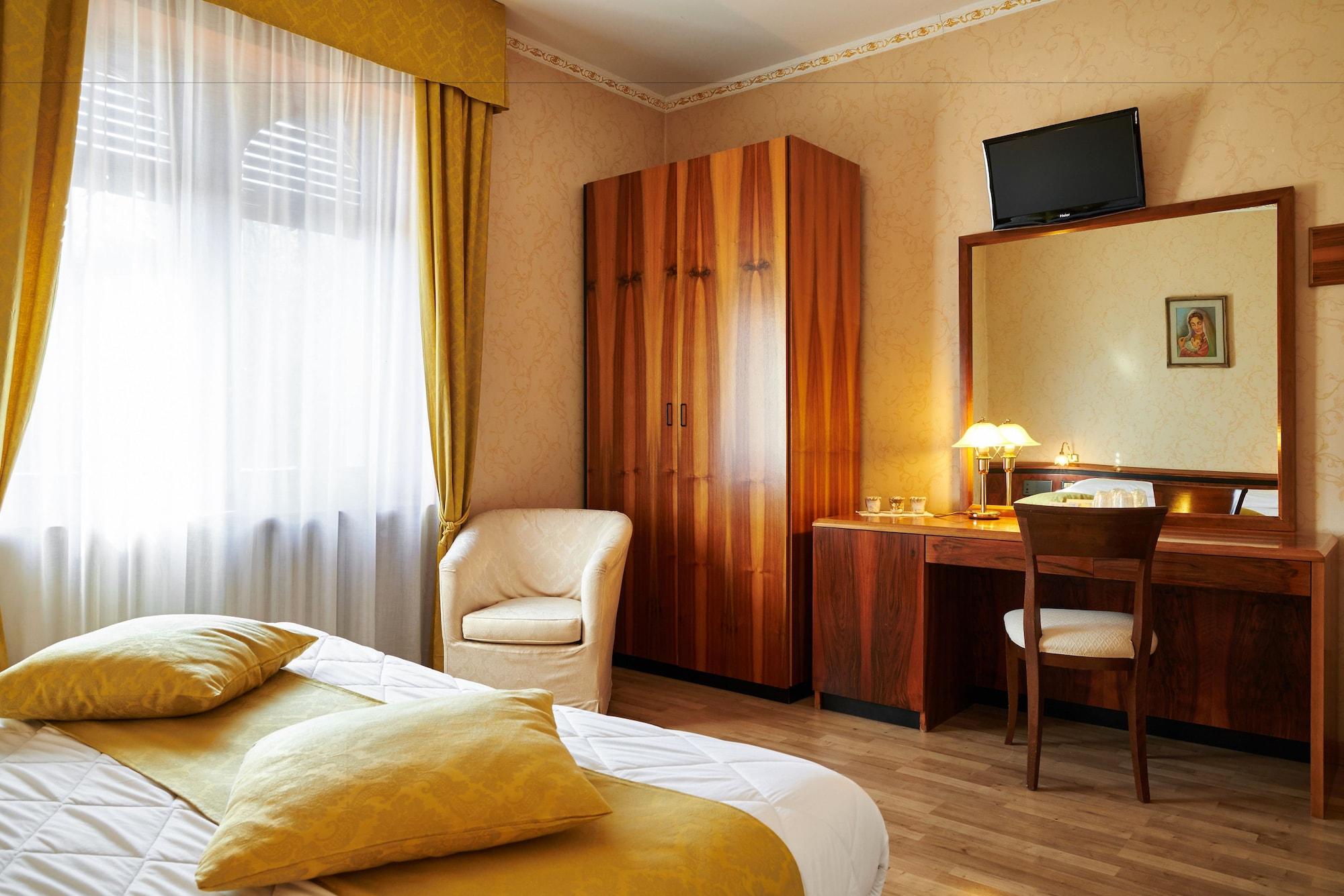 Hotel Villa Delle Ortensie Sant'Omobono Imagna Extérieur photo