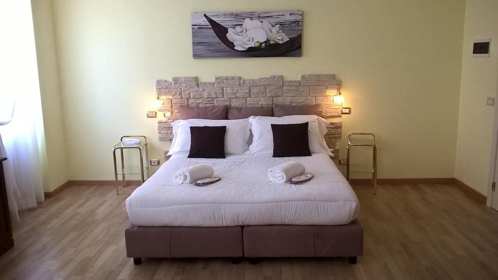 Hotel Villa Delle Ortensie Sant'Omobono Imagna Extérieur photo