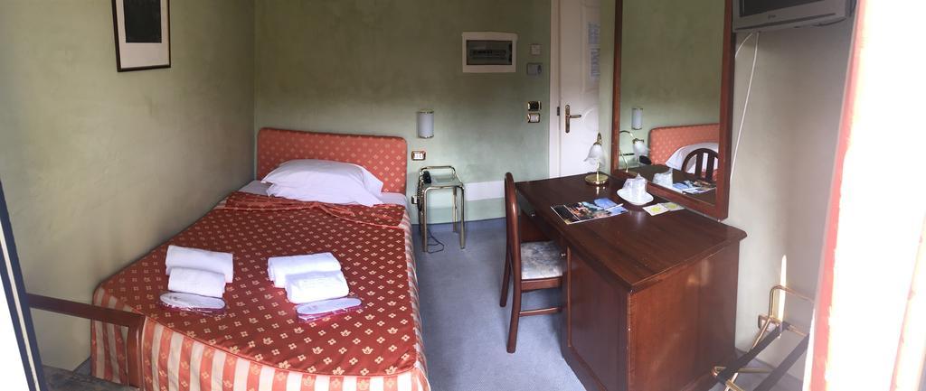 Hotel Villa Delle Ortensie Sant'Omobono Imagna Extérieur photo