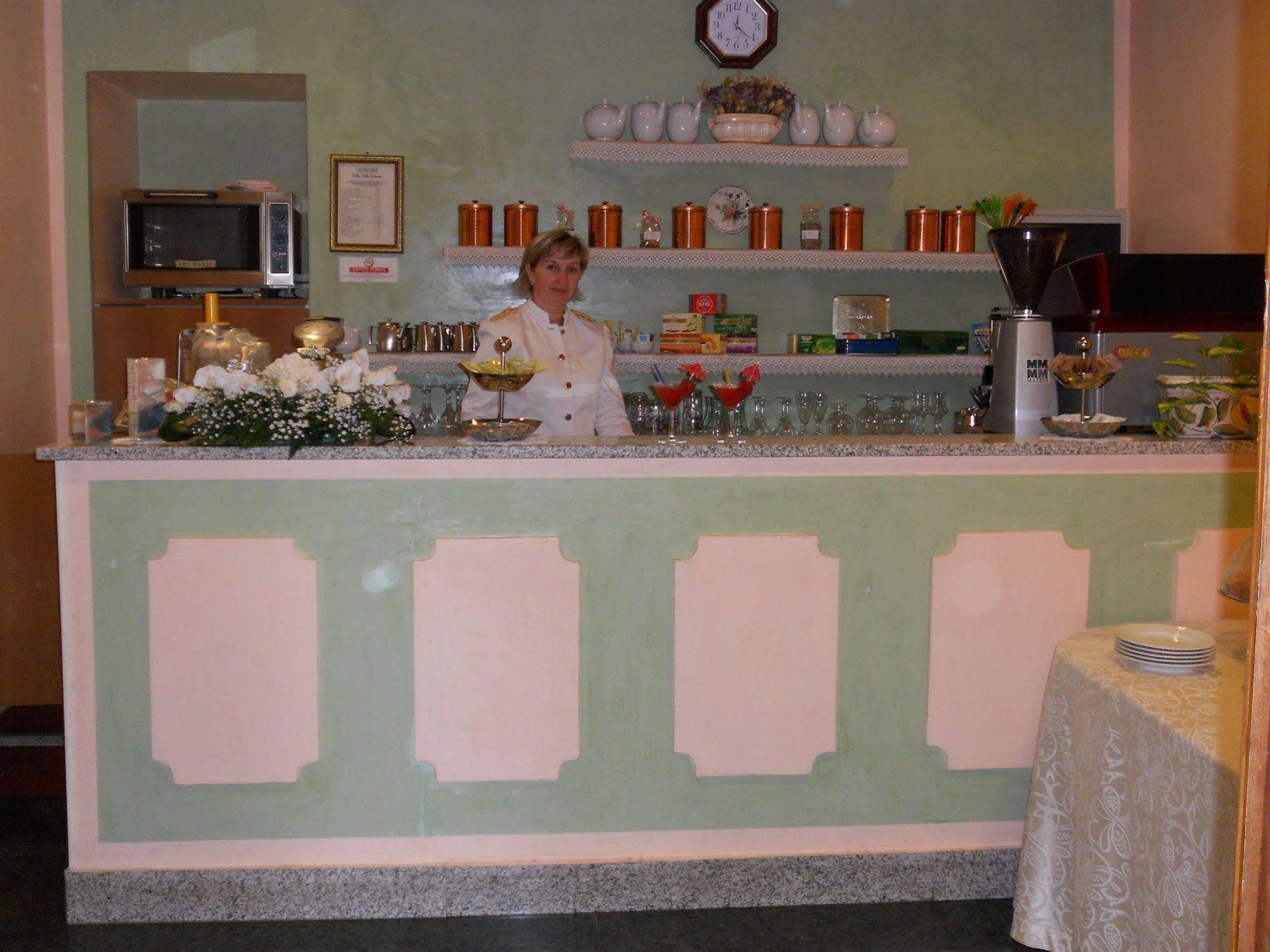 Hotel Villa Delle Ortensie Sant'Omobono Imagna Extérieur photo