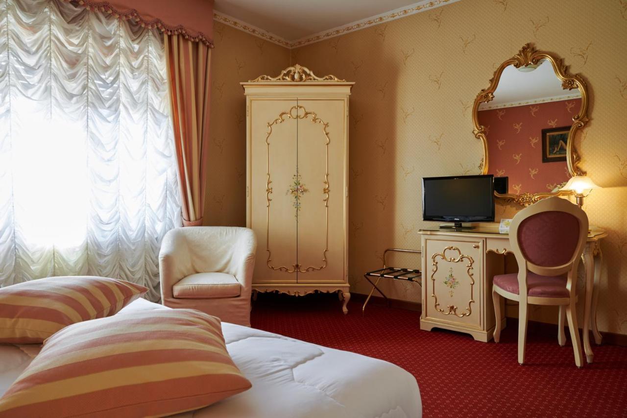 Hotel Villa Delle Ortensie Sant'Omobono Imagna Extérieur photo